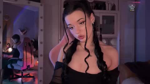 Miss Nelly online show from 10-16-25, 06:42