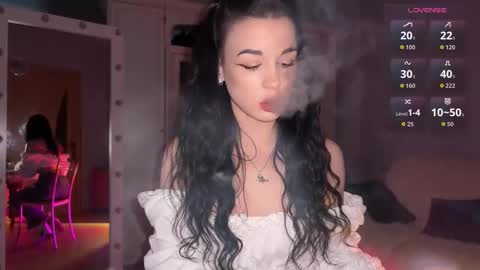 Miss Nelly online show from 12-17-25, 06:52