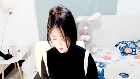 Snapshot of sun_yummy chatting on 01-11-25, 10:08 Lucis online show from 01-11-25, 10:08