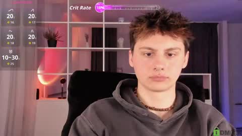 Snapshot of sunburn_boy chatting on 04-30-26, 06:47 Emilio online show from 04-30-26, 06:47