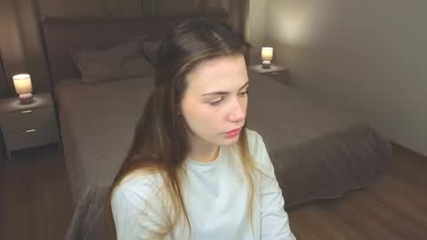 Snapshot of sundayferrigno chatting on 01-10-26, 04:14 Angella online show from 01-10-26, 04:14