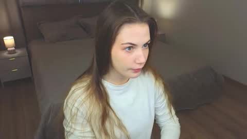 Snapshot of sundayferrigno chatting on 01-14-26, 05:13 Angella online show from 01-14-26, 05:13