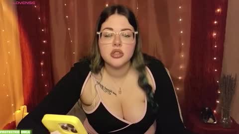 Tina. Im topless model  online show from 09-17-25, 03:14