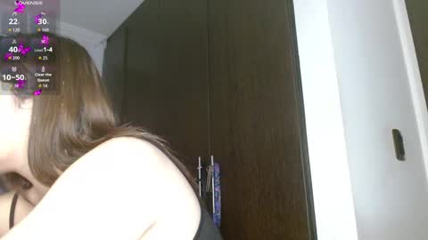 Jeraldine online show from 10-31-25, 08:32