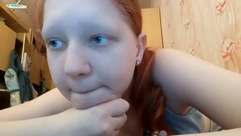 Snapshot of sungpiggott chatting on 05-07-26, 10:53 sungpiggott online show from 05-07-26, 10:53