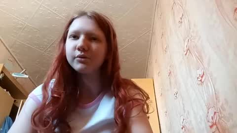 Snapshot of sungpiggott chatting on 05-18-26, 01:06 sungpiggott online show from 05-18-26, 01:06