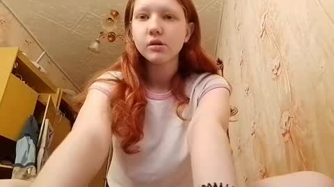 Snapshot of sungpiggott chatting on 05-31-26, 10:11 sungpiggott online show from 05-31-26, 10:11