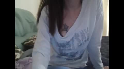 Snapshot of suni_bitch chatting on 03-04-25, 09:40 suni online show from 03-04-25, 09:40