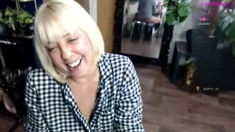 Sunni Knight online show from 01-12-26, 02:17