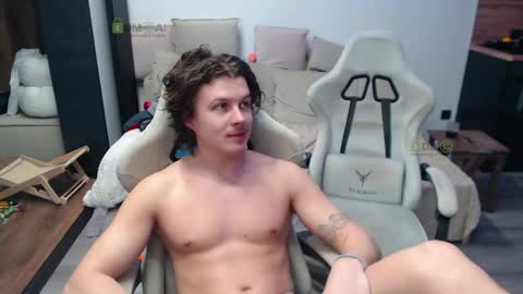 Alice and Sergey online show from 03-19-26, 11:14