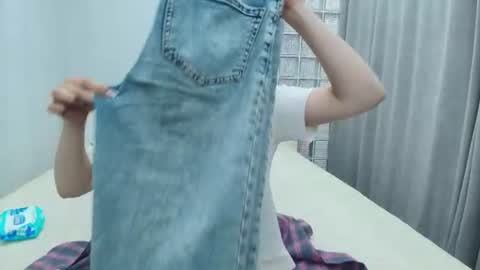 Snapshot of sunny__sammy chatting on 06-17-26, 12:57 Sammy online show from 06-17-26, 12:57