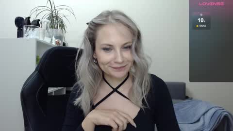 Naomi online show from 01-11-25, 06:24