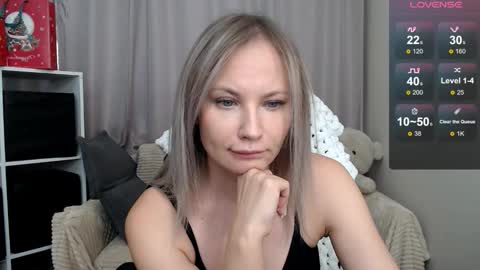 Naomi online show from 01-12-26, 04:39