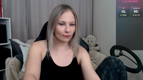 Naomi online show from 01-13-26, 01:16