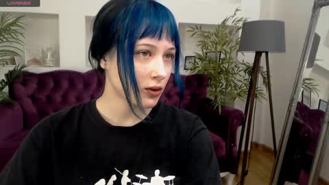 sunny_girl_x online show from 04-22-26, 06:38