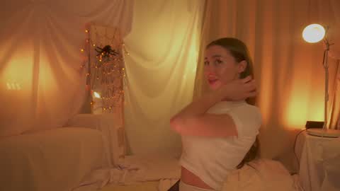 Maria online show from 11-21-25, 10:41