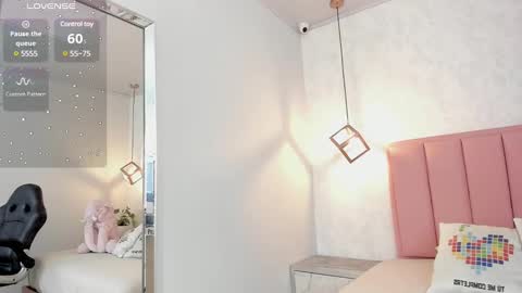  S U N N Y online show from 02-19-25, 07:38