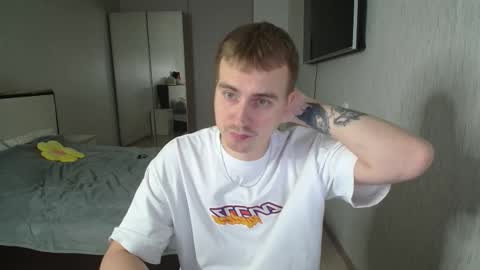 Rogher  Diana online show from 10-13-25, 04:40