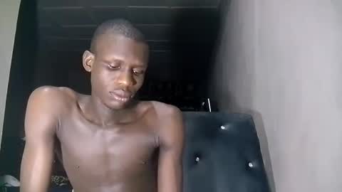 Snapshot of sunnyjohn447 chatting on 02-12-25, 10:37 Sunnyblack2 online show from 02-12-25, 10:37