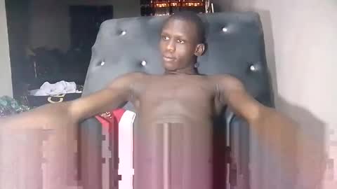 Snapshot of sunnyjohn447 chatting on 02-17-25, 10:29 Sunnyblack2 online show from 02-17-25, 10:29