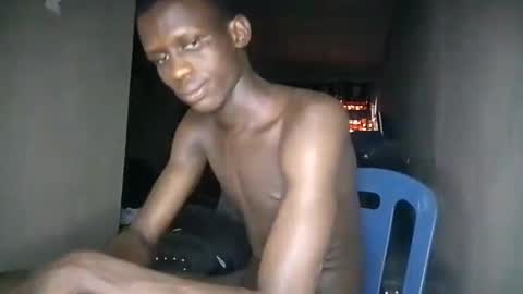 Snapshot of sunnyjohn447 chatting on 03-05-25, 10:44 Sunnyblack2 online show from 03-05-25, 10:44