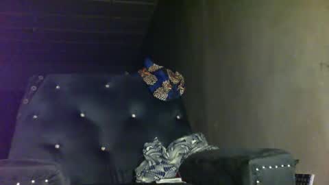 Snapshot of sunnyjohn447 chatting on 09-13-25, 11:15 Sunnyblack2 online show from 09-13-25, 11:15