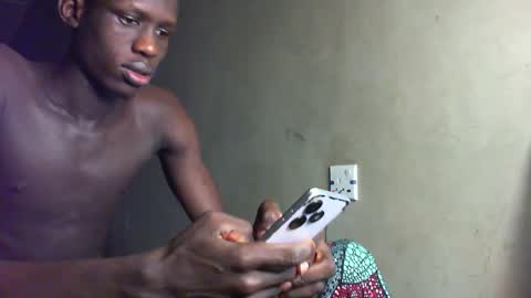 Snapshot of sunnyjohn447 chatting on 09-18-25, 11:34 Sunnyblack2 online show from 09-18-25, 11:34