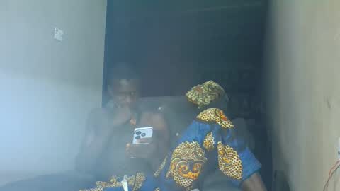 Snapshot of sunnyjohn447 chatting on 09-22-25, 05:15 Sunnyblack2 online show from 09-22-25, 05:15