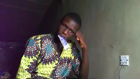 Snapshot of sunnyjohn447 chatting on 09-23-25, 09:45 Sunnyblack2 online show from 09-23-25, 09:45