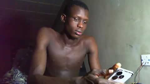 Snapshot of sunnyjohn447 chatting on 10-06-25, 10:12 Sunnyblack2 online show from 10-06-25, 10:12