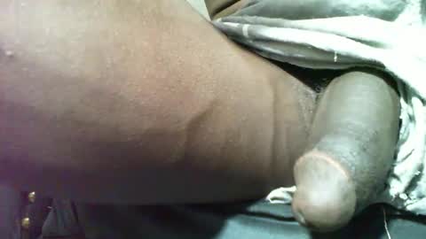 Snapshot of sunnyjohn447 chatting on 10-14-25, 09:37 Sunnyblack2 online show from 10-14-25, 09:37