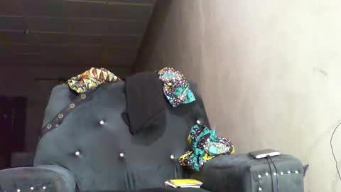 Snapshot of sunnyjohn447 chatting on 10-30-25, 09:44 Sunnyblack2 online show from 10-30-25, 09:44