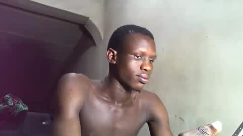 Snapshot of sunnyjohn447 chatting on 11-10-25, 09:52 Sunnyblack2 online show from 11-10-25, 09:52