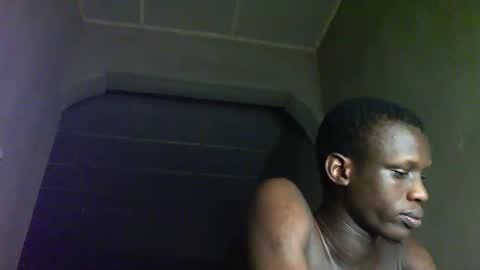 Snapshot of sunnyjohn447 chatting on 11-13-25, 10:47 Sunnyblack2 online show from 11-13-25, 10:47