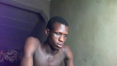 Snapshot of sunnyjohn447 chatting on 11-19-25, 10:15 Sunnyblack2 online show from 11-19-25, 10:15