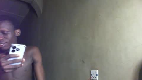 Snapshot of sunnyjohn447 chatting on 11-22-25, 10:36 Sunnyblack2 online show from 11-22-25, 10:36