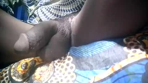Snapshot of sunnyjohn447 chatting on 06-11-26, 10:57 Sunnyblack2 online show from 06-11-26, 10:57