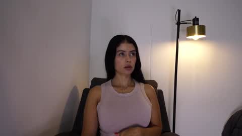 Snapshot of sunnymorrison chatting on 02-20-25, 01:08 sol online show from 02-20-25, 01:08
