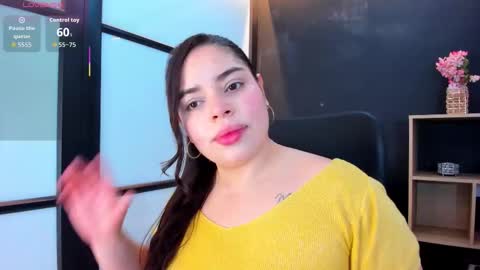 Snapshot of sunnypaytton chatting on 10-05-25, 12:47 Sunny online show from 10-05-25, 12:47