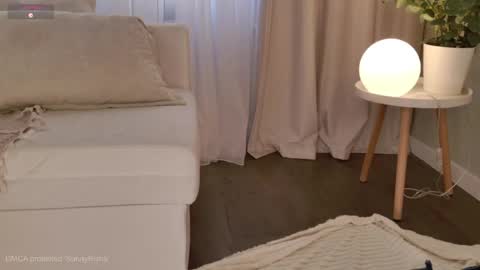 Snapshot of sunnyrisha chatting on 05-08-26, 05:24 Risha online show from 05-08-26, 05:24