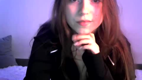 Snapshot of sunset_li chatting on 04-22-26, 04:08 Lisa online show from 04-22-26, 04:08