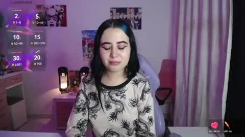 Snapshot of sunset_pienk chatting on 06-13-26, 05:16 Sunset online show from 06-13-26, 05:16