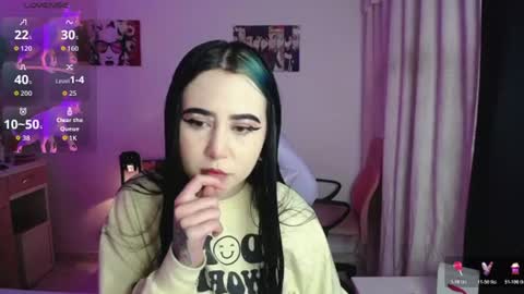Snapshot of sunset_pienk chatting on 07-05-26, 04:19 Sunset online show from 07-05-26, 04:19