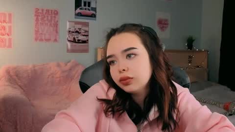 Luna online show from 04-29-26, 06:58