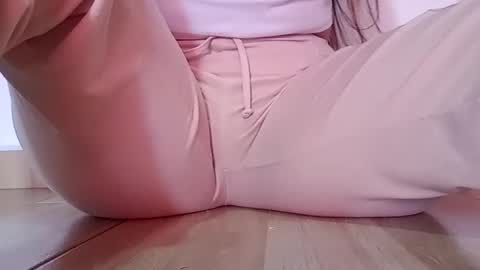 Annie online show from 10-21-25, 05:24