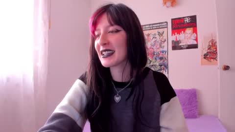 Snapshot of sunshine_girl9 chatting on 12-10-24, 08:38 sunshine_girl9 online show from 12-10-24, 08:38