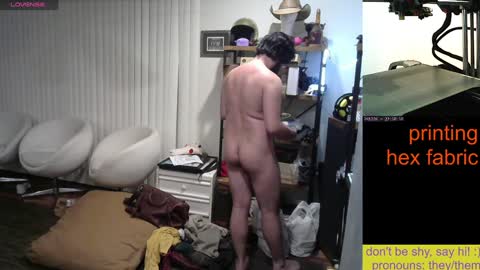 im not actually a man my pronouns are theythem online show from 12-27-24, 06:57