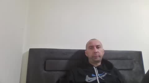 super42835015 online show from 12-31-24, 04:57