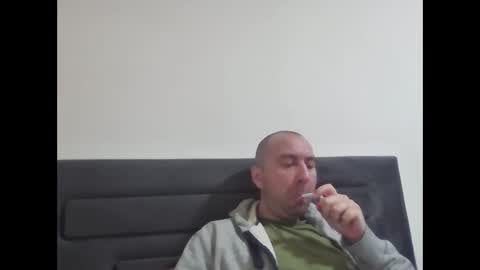 super42835015 online show from 09-26-25, 03:16