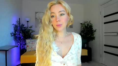 Jenn online show from 06-07-26, 02:27